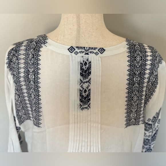 NWT | Daniel Rainn | Amely Split Neck Top | White/Navy | Medium - Picture 5 of 10